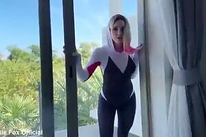 Gwen Stacy Enjoys Ass Fucking. College Girl Anal Masturbates to Memories of Anal Sex - Cosplay