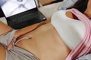 I masturbate watching my pregnant video