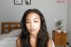 Erzabelx Asian Beauty Showing Her Nipples and Ass While Wearing Vibrator Video