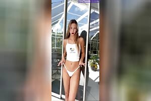 Avaryana Naughty Petite Exposed Her Sexy Figure While Wearing Swimsuit Video