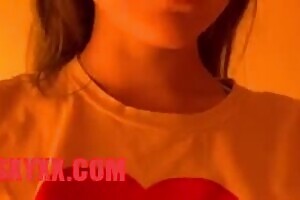 Megnutt02 Trying Her Old Bra And Getting Boobs Slipped Out Leak Video