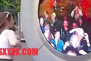 Girl Nude boobs Flashed The Portal In New York And Dublin video