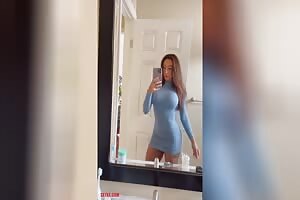 Sexy Asian in a tight dress 