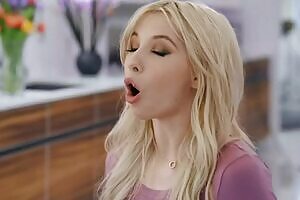 rSiswithBenefits Britney Amber, Kenzie Reeves Easter Dinner At Stepmoms Brazzers