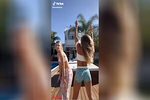 Sommer twerking with Alissa violet slo mo at the end