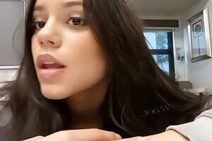 Jenna Ortegas lips are perfect