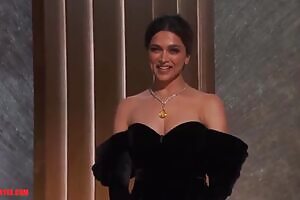 Deepika Padukone announces Naatu Naatu at the Oscars