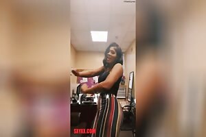 Office bae aka Datgurlcrystal