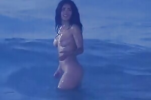 Salma Hayek naked swim plot in Ask the Dust