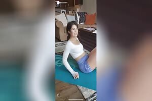 Alexastrike7 yoga feet